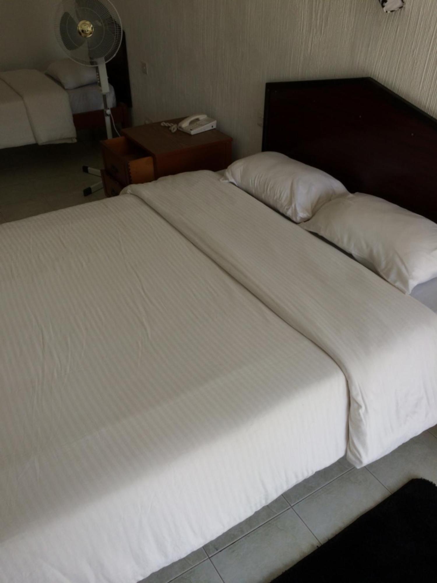 Sai Rock Beach Hotel & Spa Bamburi Δωμάτιο φωτογραφία