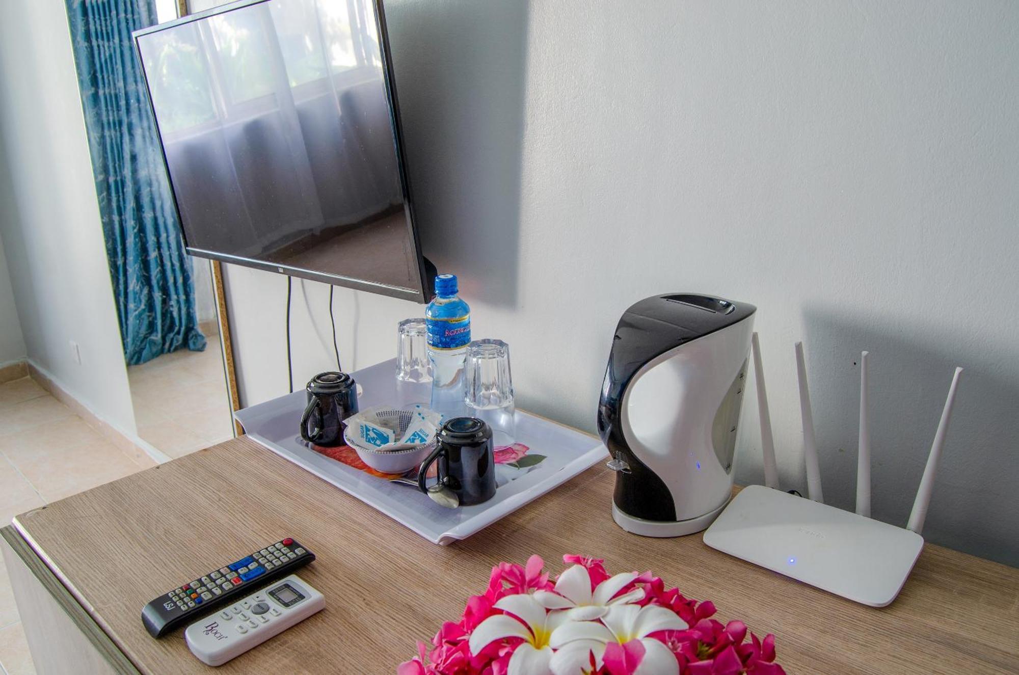 Sai Rock Beach Hotel & Spa Bamburi Δωμάτιο φωτογραφία